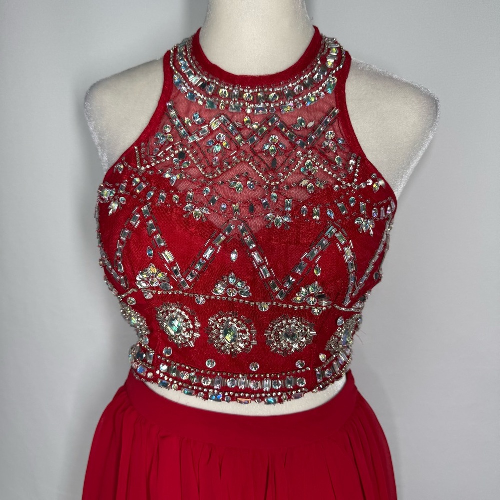 B. Darlin Red 2-Piece Embellished Prom Homecoming Formal Dress - Size 1/2 - Picture 2 of 13